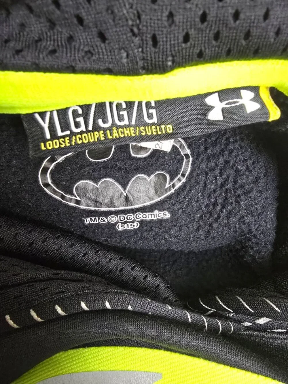 Under Armour Black DC Comics Batman Fleece Pullover Hooded Sweater Boys Size L